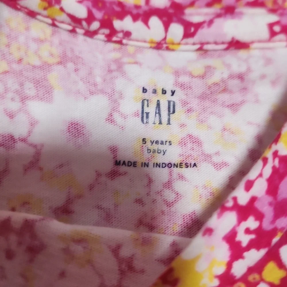 GAP nwt baby